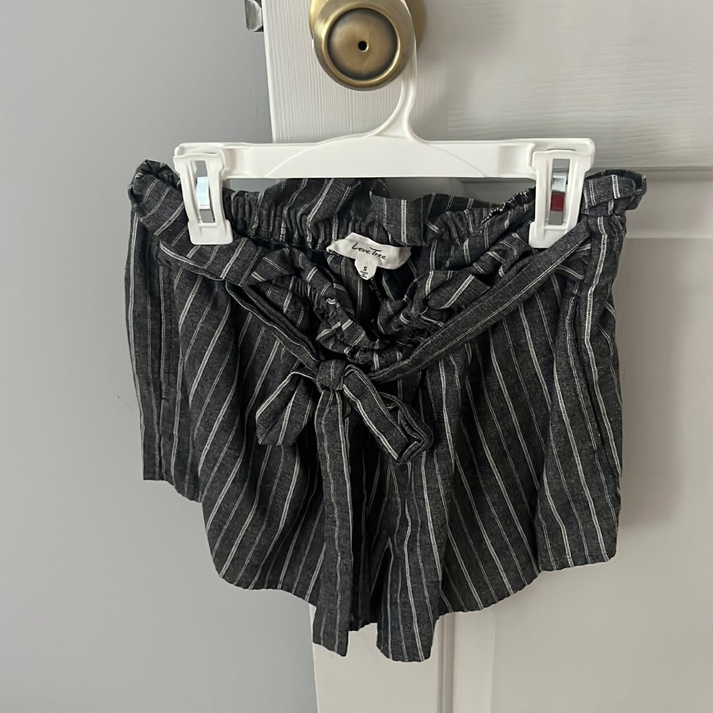 Tie shorts